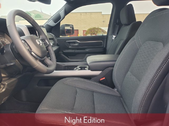 Used 2025 RAM 1500 Big Horn AWD/4WD image 6