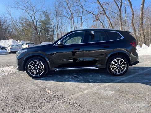 Certified 2025 BMW X1 xDrive28i w/ Technology Package image 3