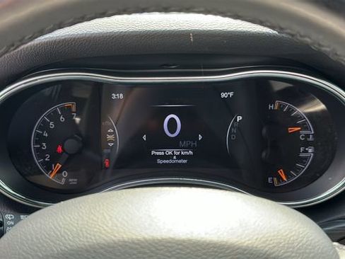 Used 2022 Jeep Grand Cherokee Limited AWD/4WD image 14