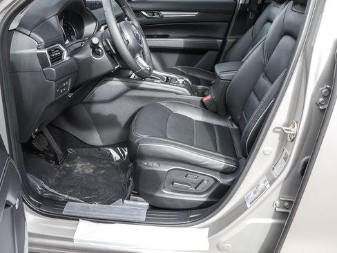 New 2025 MAZDA CX-5 AWD 2.5 S w/ Premium Plus Pkg image 23