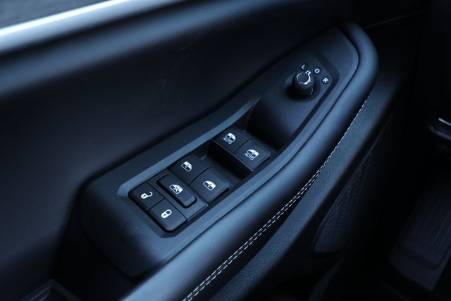New 2027 Jeep Grand Cherokee Limited RWD image 22