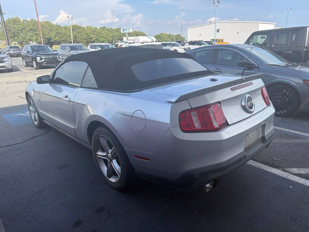Used 2012 Ford Mustang GT Premium w/ Electronics Pkg RWD image 7