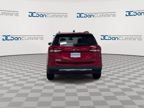 Used 2024 Chevrolet Equinox LT FWD image 7