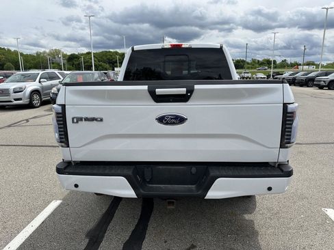 Used 2016 Ford F150 XLT w/ Equipment Group 302A Luxury AWD/4WD image 4