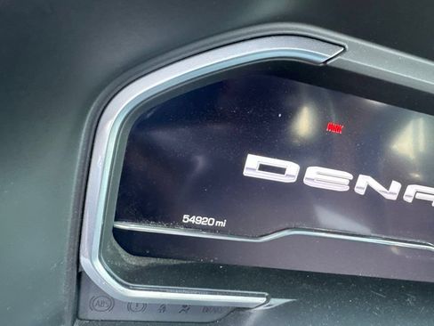 Used 2024 GMC Sierra 3500 Denali Ultimate AWD/4WD image 14