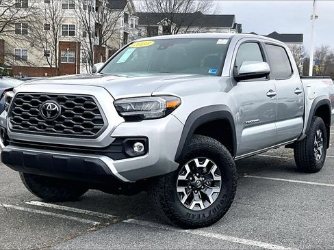 Used 2023 Toyota Tacoma TRD Off-Road image 1