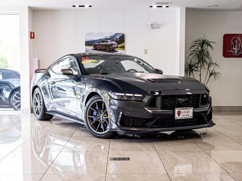 Used 2024 Ford Mustang Dark Horse RWD image 5