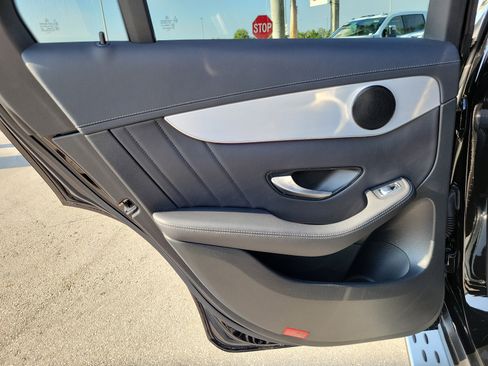 Used 2022 Mercedes-Benz GLC 300 4MATIC Coupe image 28