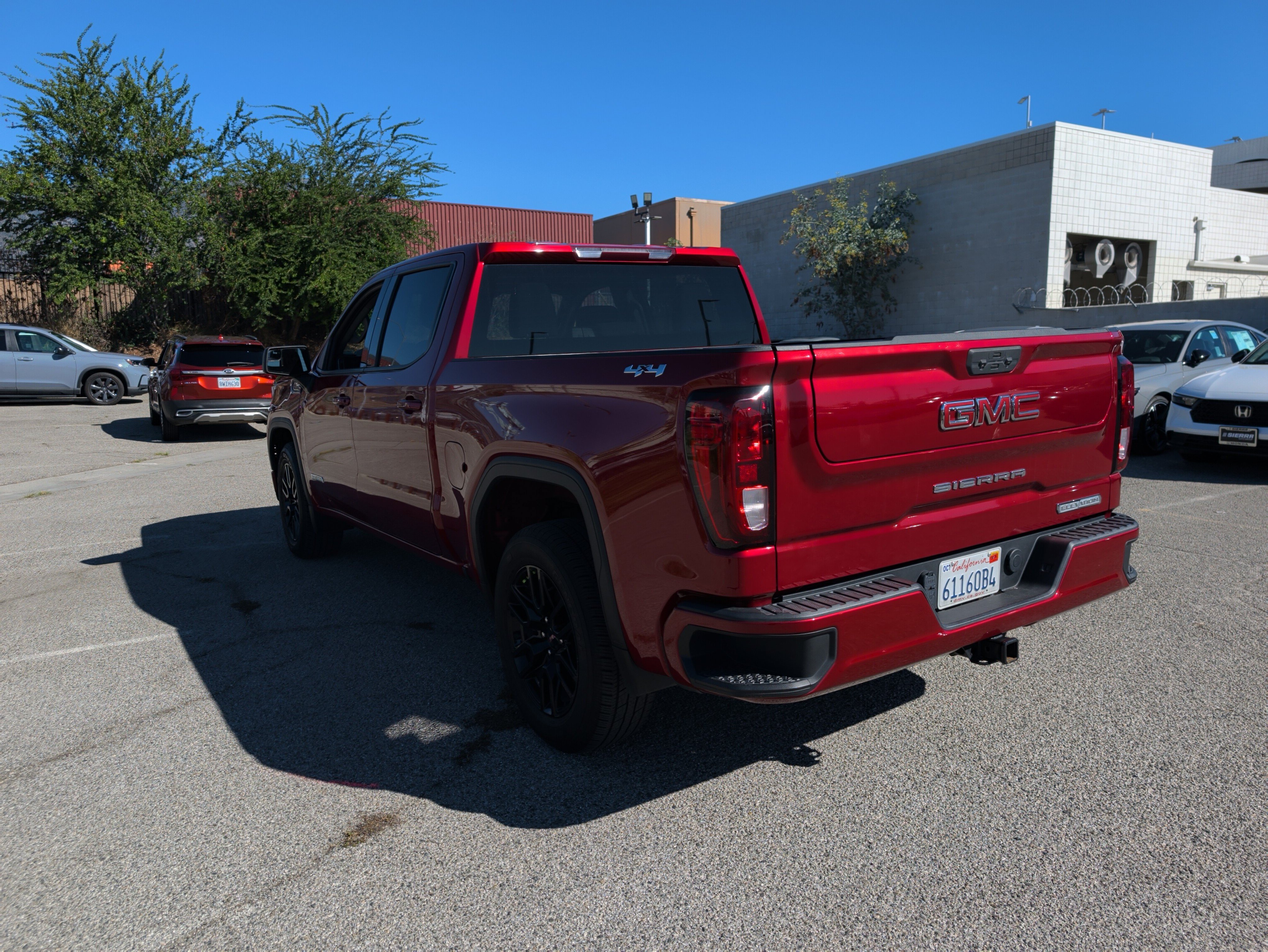 Used 2024 GMC Sierra 1500 Elevation AWD/4WD image 6