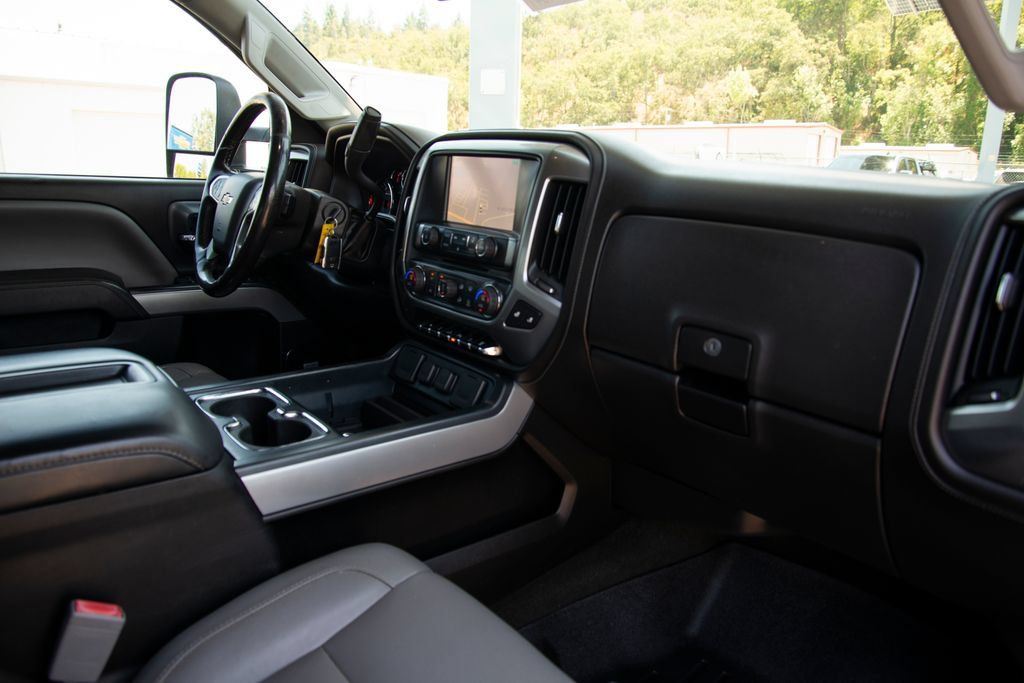 Used 2015 Chevrolet Silverado 2500 LTZ w/ Duramax Plus Package AWD/4WD image 18