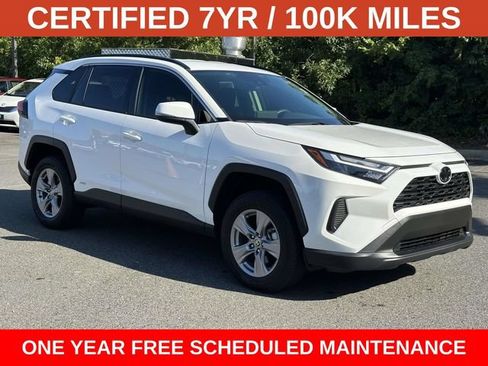 Used 2025 Toyota RAV4 XLE AWD/4WD image 1