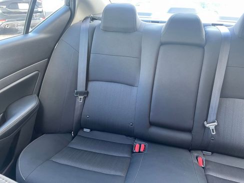 Used 2025 Nissan Altima 2.5 SV image 38