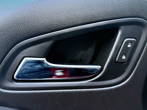 Used 2017 Chevrolet Colorado Z71 image 23