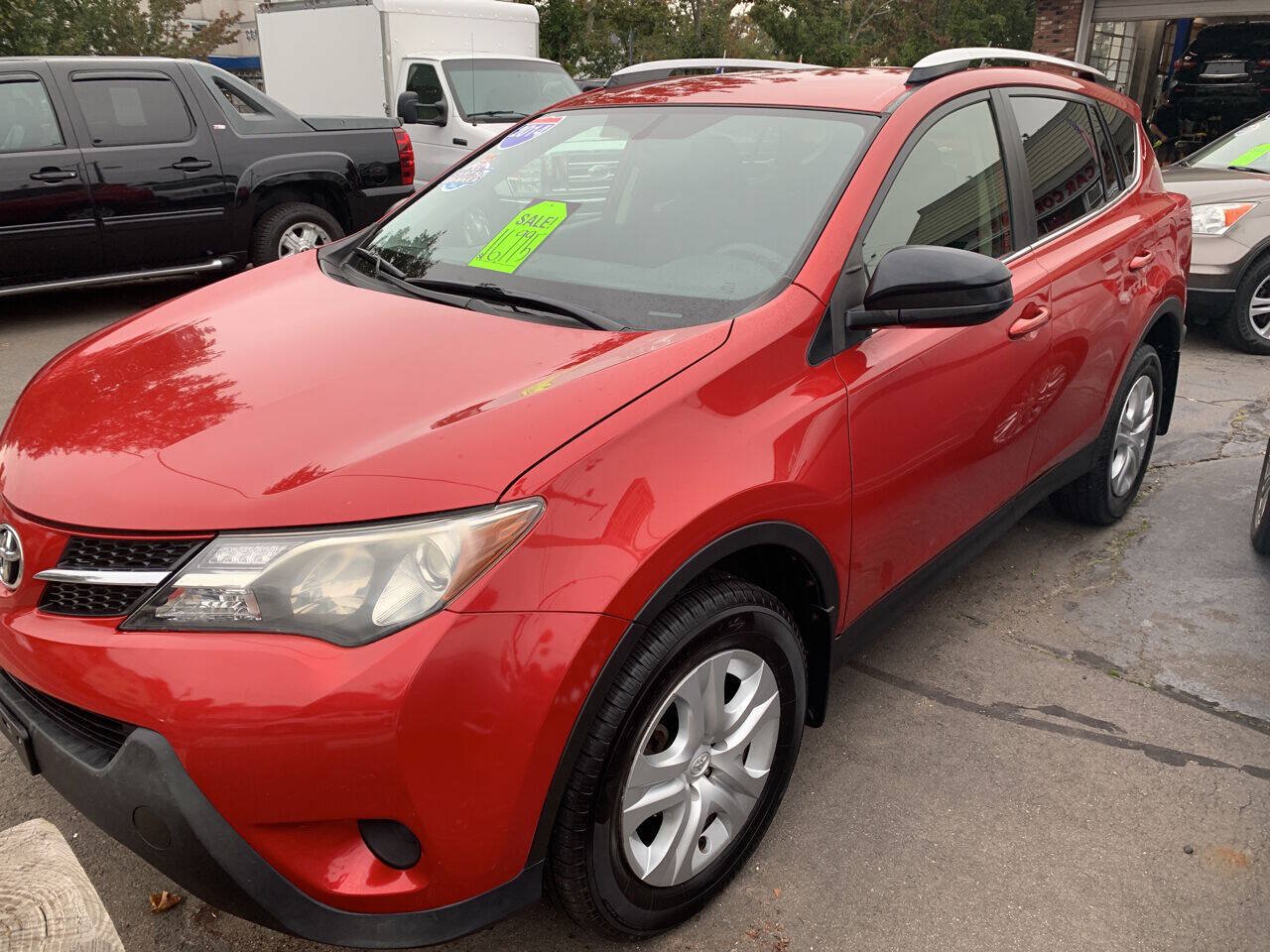 Used 2014 Toyota RAV4 LE AWD/4WD image 5