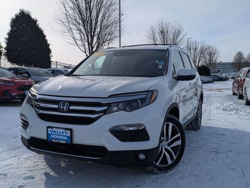 Used 2016 Honda Pilot Elite image 2