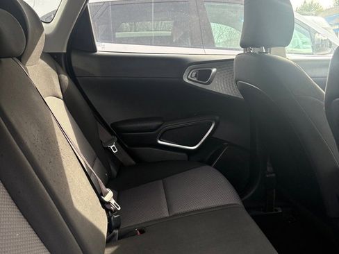 Used 2020 Kia Soul LX image 11