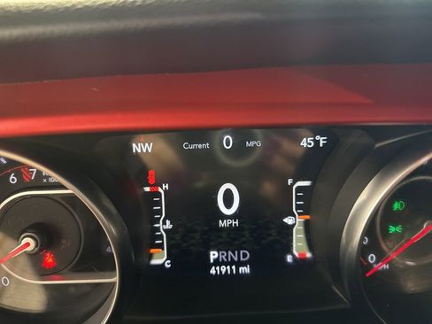 Used 2022 Jeep Wrangler Unlimited Rubicon w/ Xtreme Recon 35" Tire Package image 11