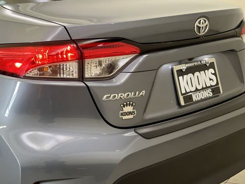 Used 2024 Toyota Corolla LE FWD image 28