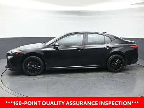 Used 2026 Toyota Camry SE AWD/4WD image 2