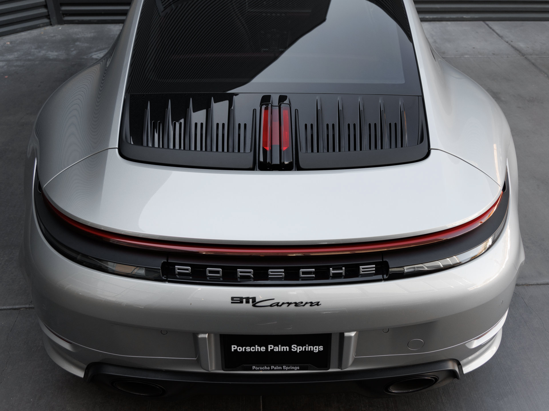 Certified 2025 Porsche 911 Carrera RWD image 31