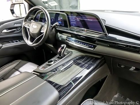 Used 2021 Cadillac Escalade Sport w/ Driver Assist Tech Package AWD/4WD image 33