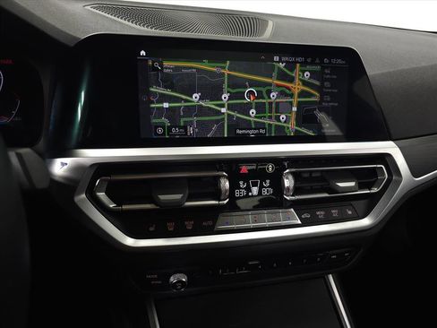 Used 2022 BMW 330i xDrive Sedan w/ Premium Package 2 image 22