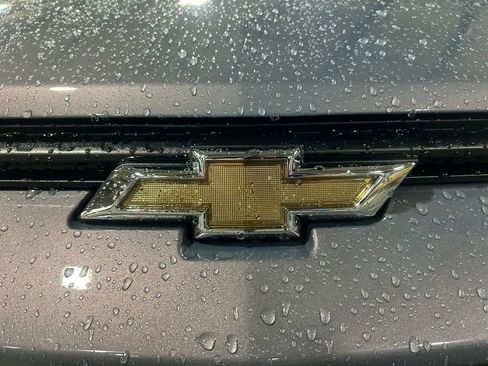 New 2026 Chevrolet Equinox EV LT image 31