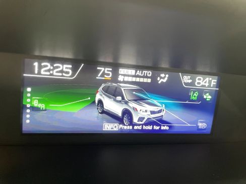 Used 2021 Subaru Forester Premium image 20