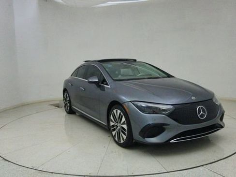 Used 2025 Mercedes-Benz EQE 350+ Sedan image 63