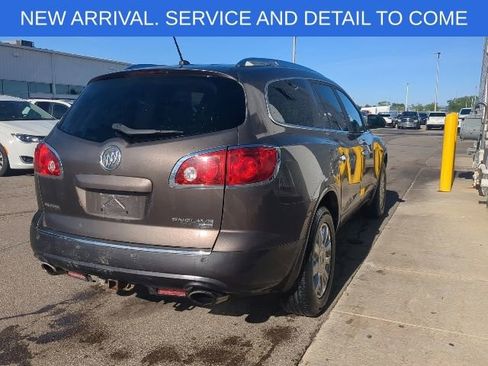 Used 2011 Buick Enclave CXL w/ Trailering Provision Package FWD image 8
