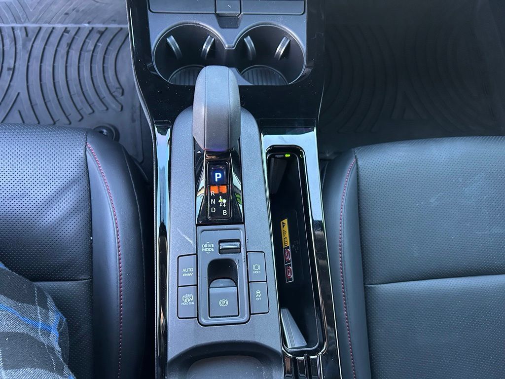 Used 2024 Toyota Prius Prime FWD image 21