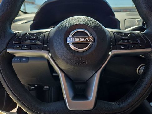 Used 2025 Nissan Altima 2.5 SV image 20