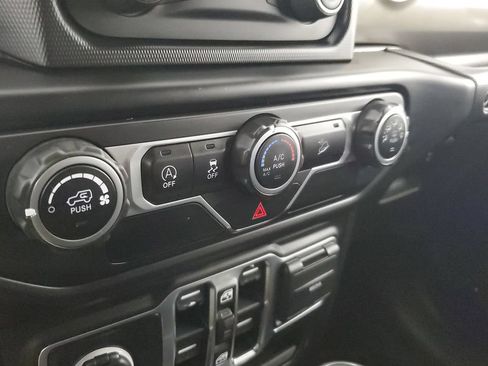 Used 2020 Jeep Wrangler Unlimited Sport S AWD/4WD image 25