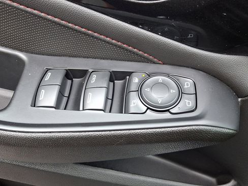 Used 2023 Chevrolet Traverse RS AWD/4WD image 20