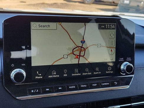 Used 2024 Mitsubishi Outlander image 9