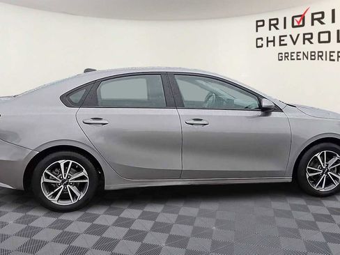 Used 2022 Kia Forte LXS image 9