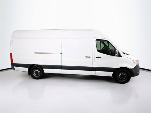 Used 2023 Mercedes-Benz Sprinter 2500 w/ Acoustic Package image 12