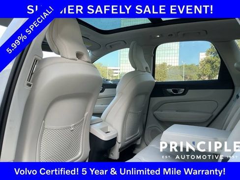 Certified 2025 Volvo XC60 B5 Core AWD/4WD image 33