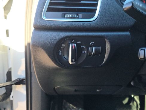 Used 2015 Audi Q3 2.0T Prestige image 33