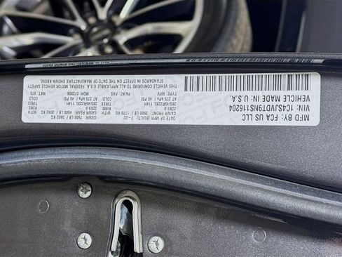 Used 2022 Jeep Wagoneer Series III w/ Premium Group I image 32