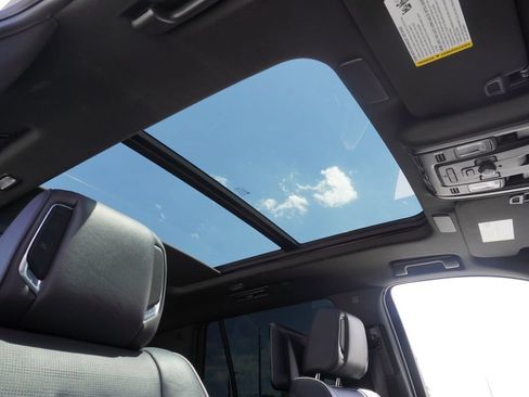 Certified 2023 Cadillac Escalade Premium Luxury w/ LPO, Radiant Package AWD/4WD image 14