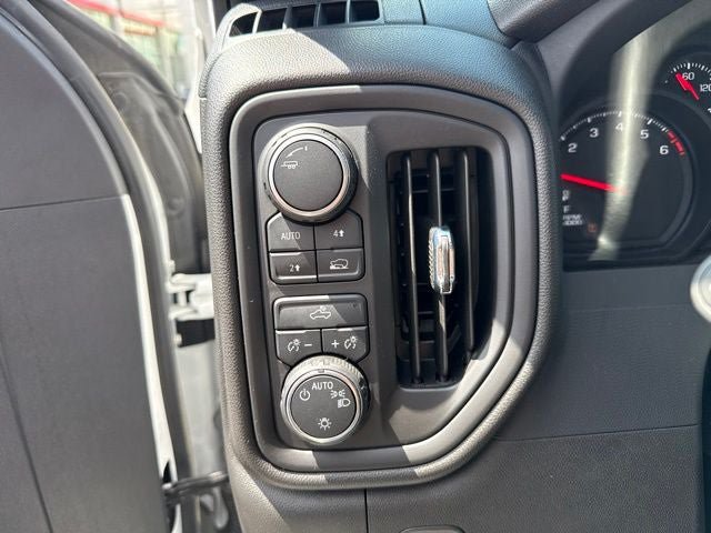 Used 2022 Chevrolet Silverado 1500 Custom AWD/4WD image 20