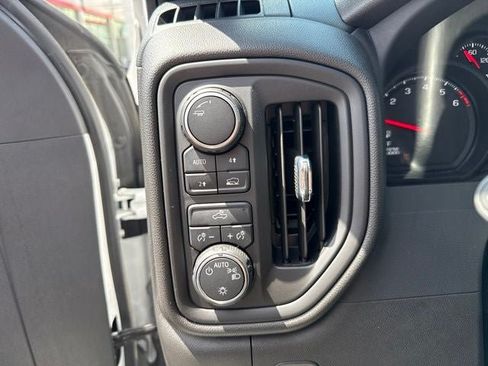 Used 2022 Chevrolet Silverado 1500 Custom AWD/4WD image 20