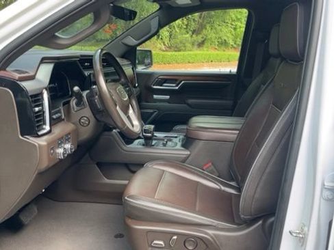 Used 2023 GMC Sierra 1500 Denali w/ Denali Reserve Package AWD/4WD image 5