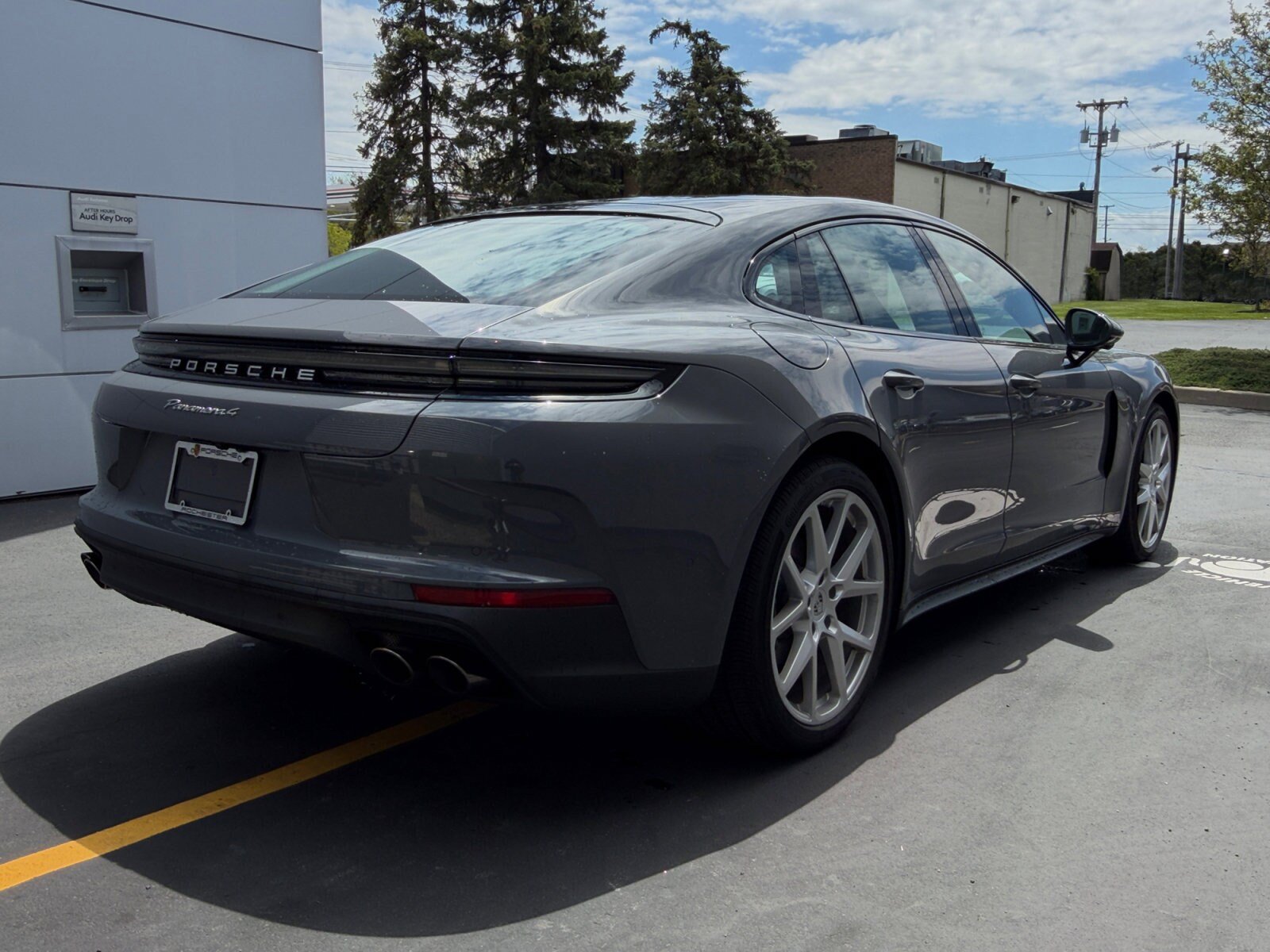 New 2026 Porsche Panamera 4 AWD/4WD image 10