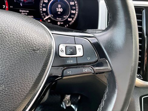 Used 2019 Volkswagen Atlas SEL Premium image 18