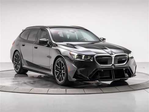 Used 2025 BMW M5 Touring image 7