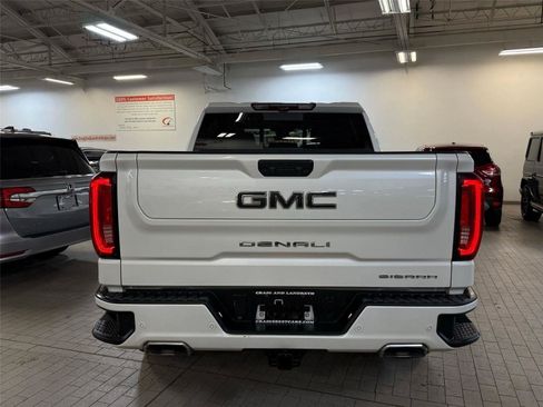 Used 2023 GMC Sierra 1500 Denali w/ Denali Reserve Package AWD/4WD image 4
