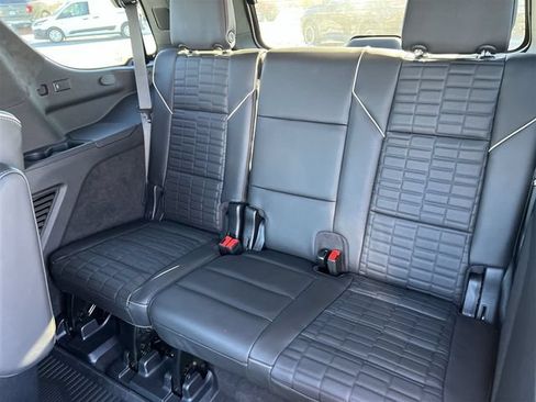 Certified 2024 Cadillac Escalade Sport Platinum w/ LPO, ONYX Package AWD/4WD image 26