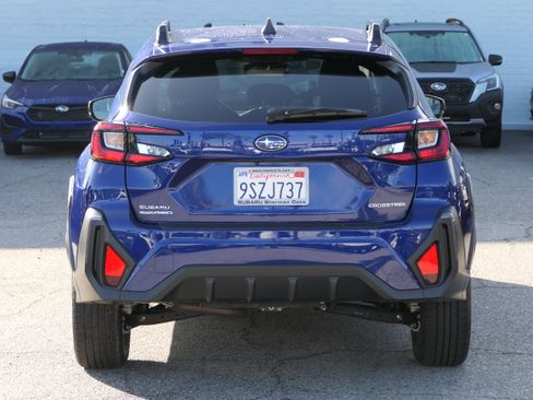 Used 2025 Subaru Crosstrek 2.5i Limited w/ Crosstrek Mirror Package image 4